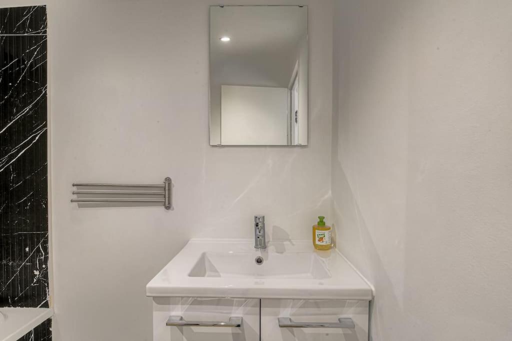 Le Francfort - Les Appartements De L'Olivier Loyettes ภายนอก รูปภาพ